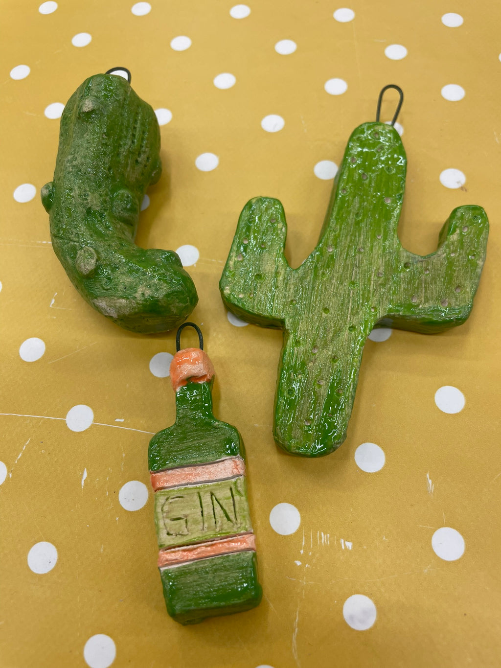 Ceramic Christmas Decorations Mulled Wine and Mince Pies image 1