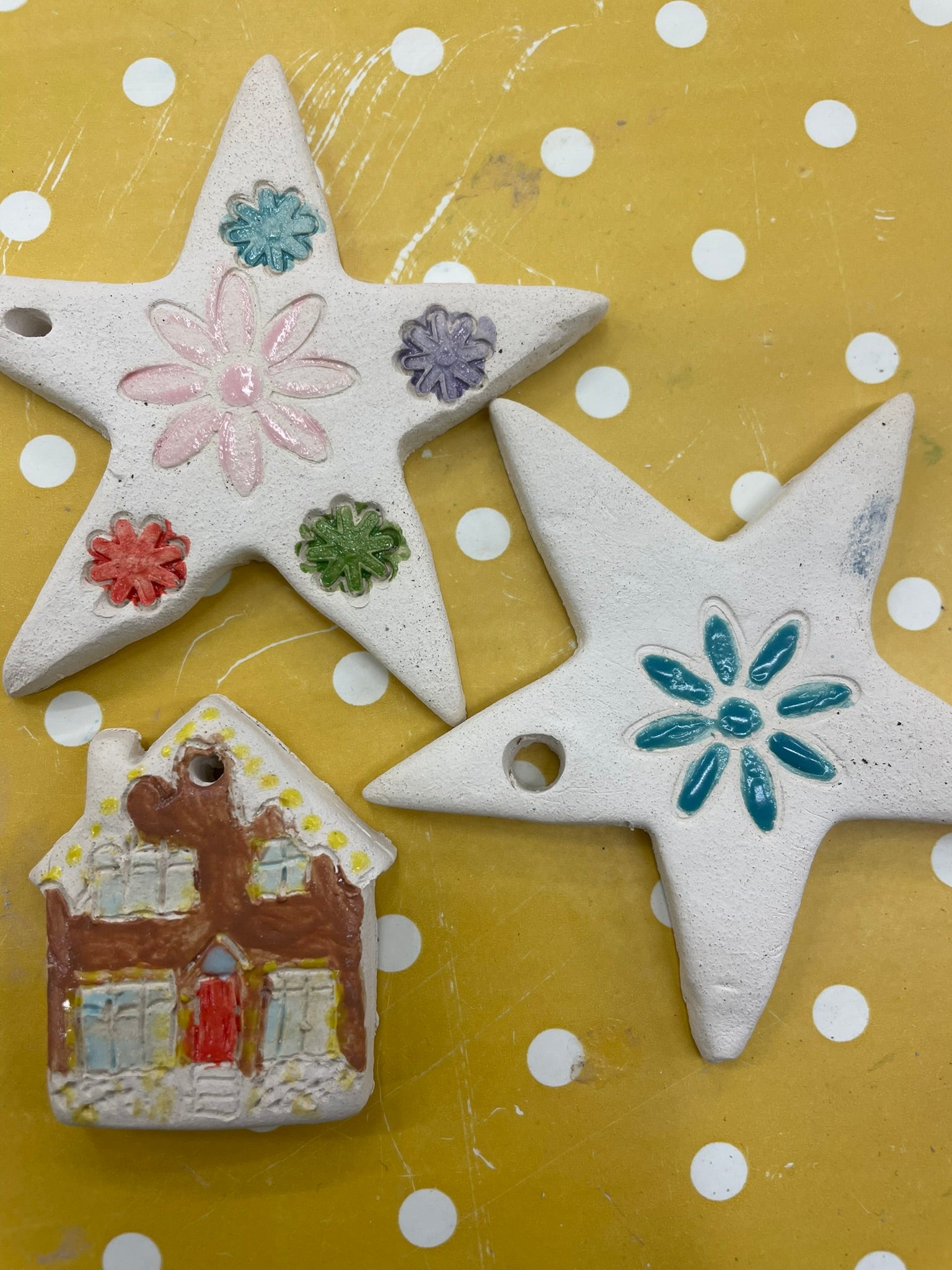 Ceramic Christmas Decorations Mulled Wine and Mince Pies image 10
