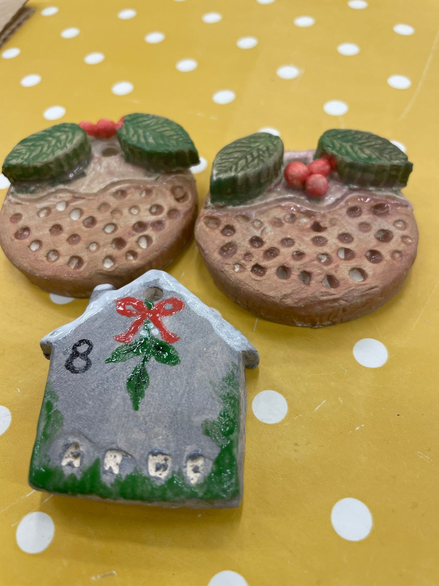 Ceramic Christmas Decorations Mulled Wine and Mince Pies image 6