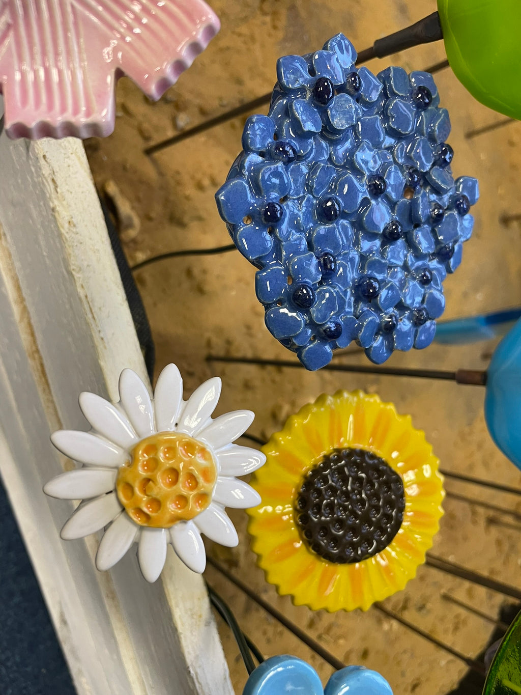 Ceramic Bunch of Flowers image 9