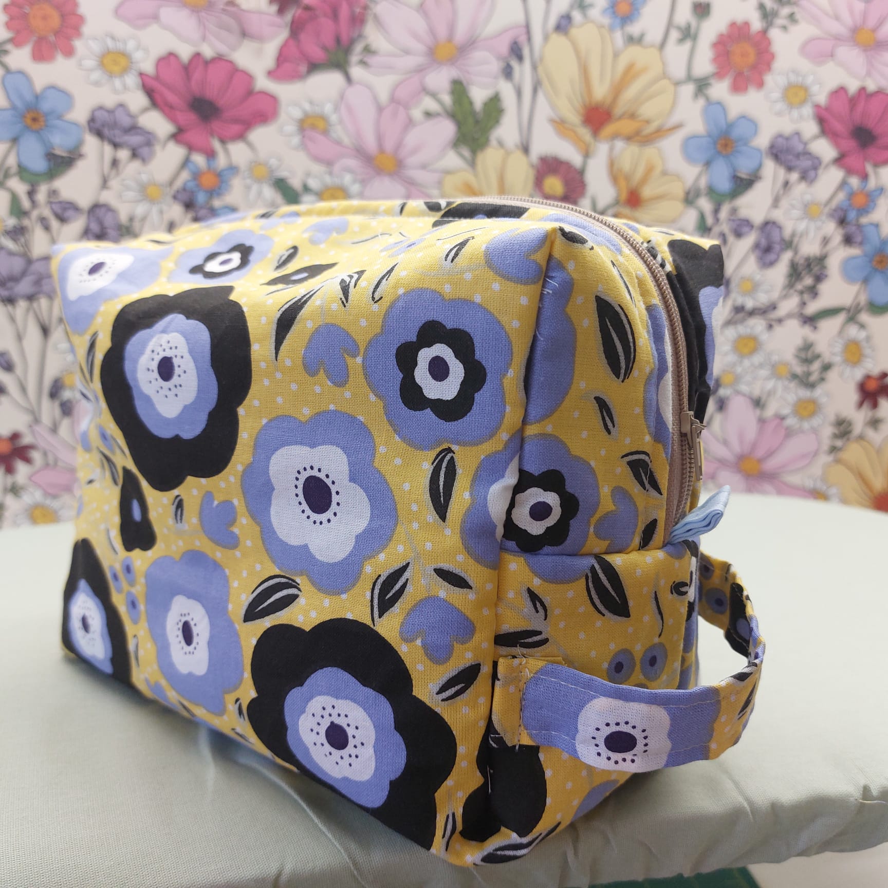 Sew a Quilted Washbag