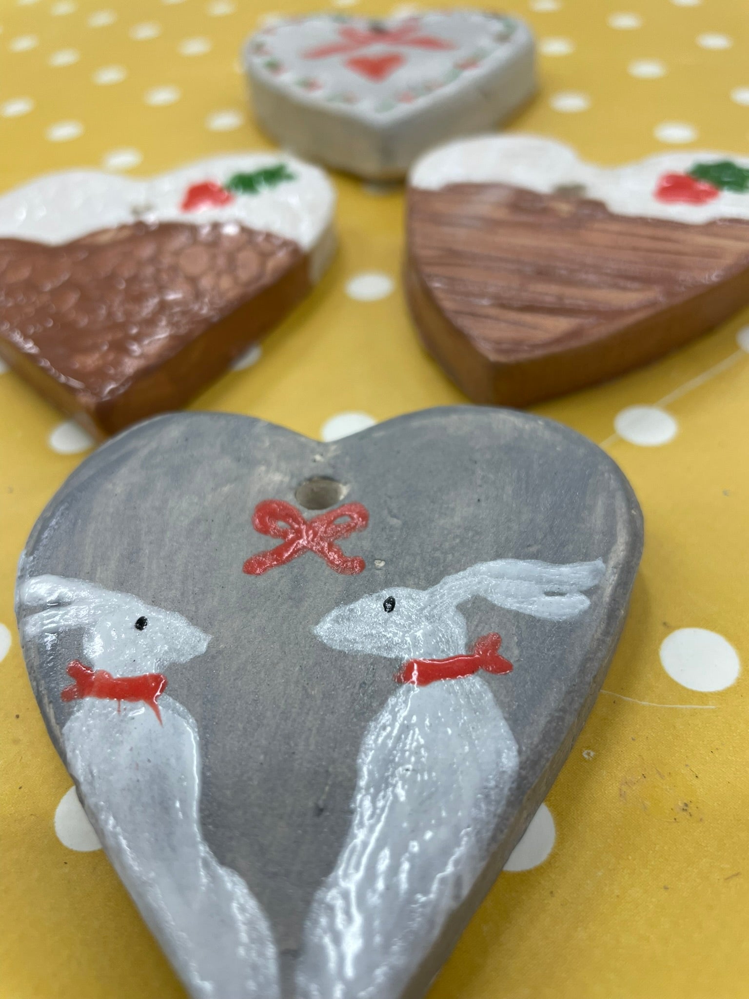 Ceramic Christmas Decorations Mulled Wine and Mince Pies image 3