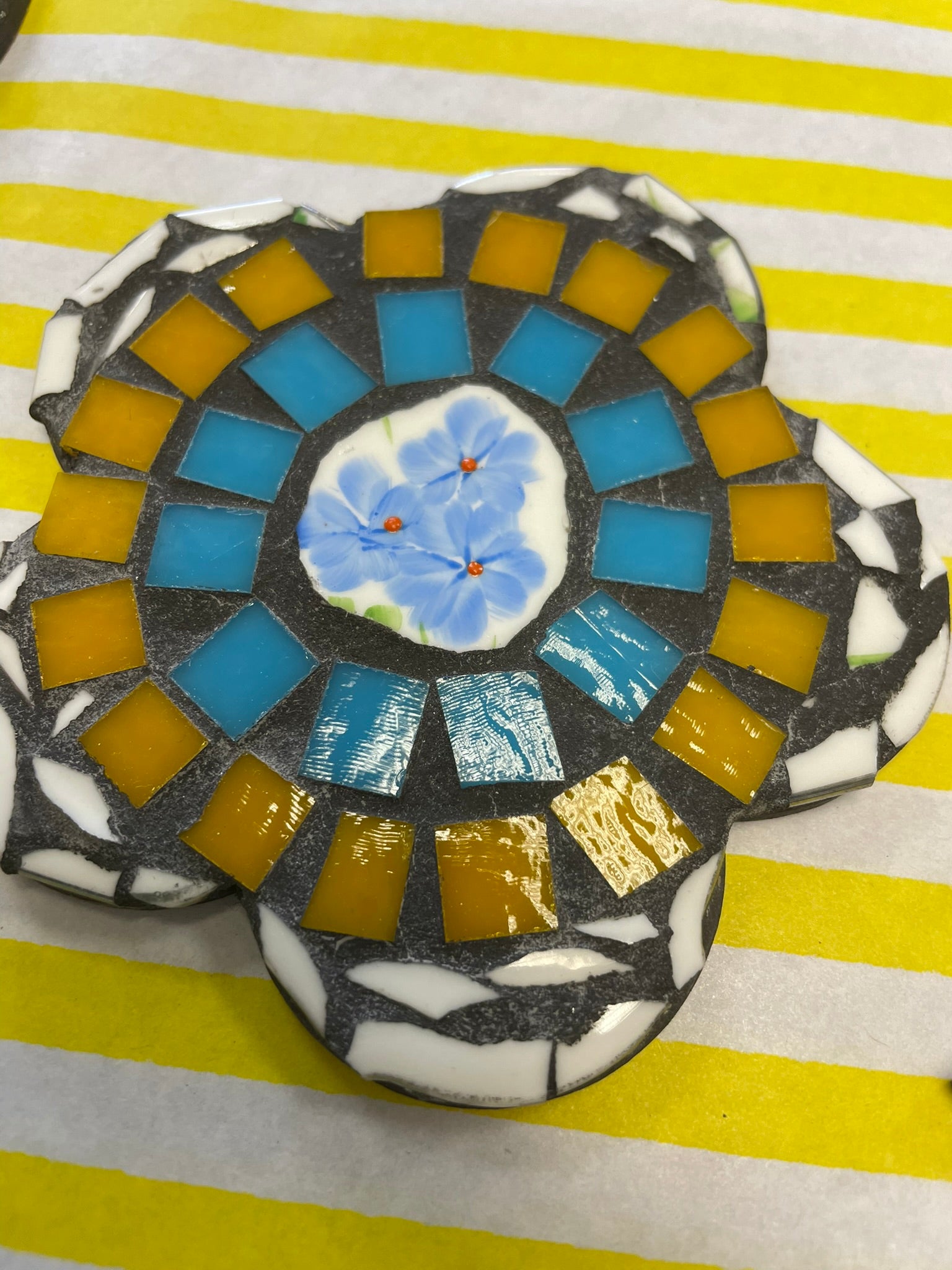 Mosaic Easter/Spring Decorations image 12